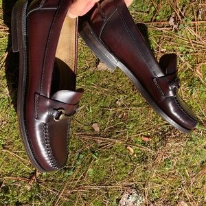 Hard to find, Beautiful Women’s Sebago Loafers 9W / 40- excellent condition
